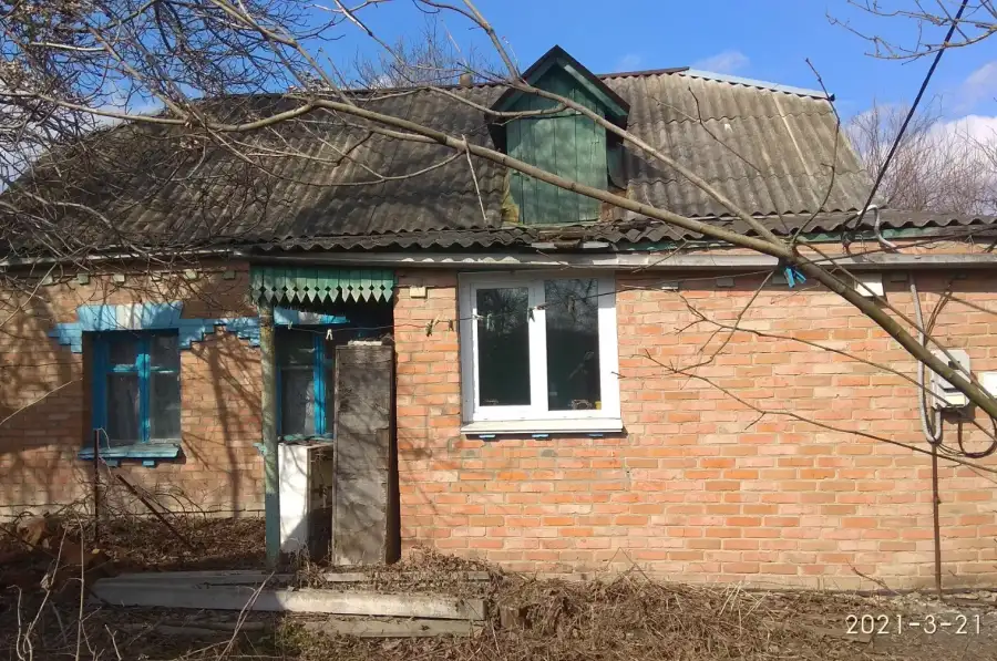 Продам родительский дом с участком.12-км.,от Киева