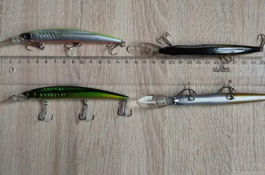 Воблер три крючка 16.9 см minnow lure bait 