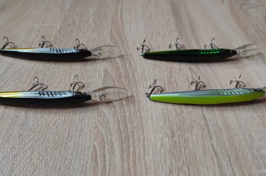 Воблер три крючка 16.9 см minnow lure bait 