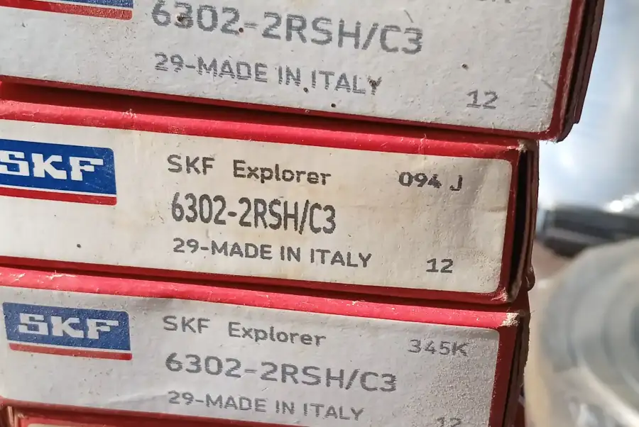 Підшипник  SKF 6302-2RSH Made in Italy.