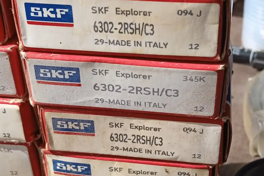 Підшипник  SKF 6302-2RSH Made in Italy.