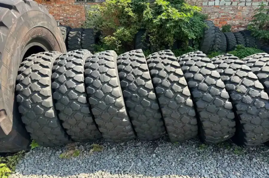 Б/у шина 14.00-R20 Pirelli, Michelin, GoodYear