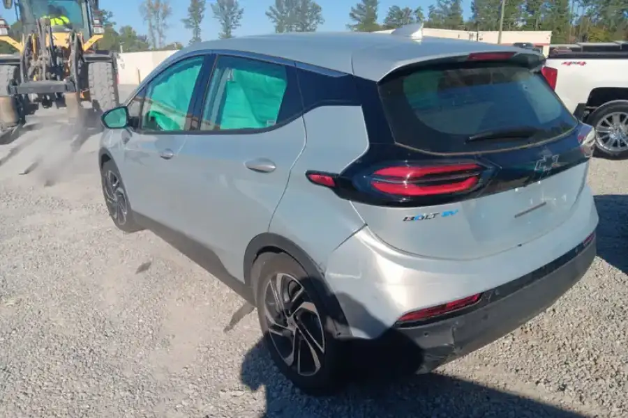 Chevrolet Bolt EV Fwd 2Lt 2023 Silver 