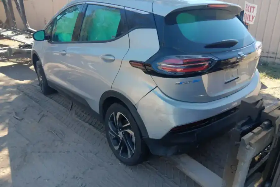 Chevrolet Bolt EV Fwd 2Lt 2023 Silver 