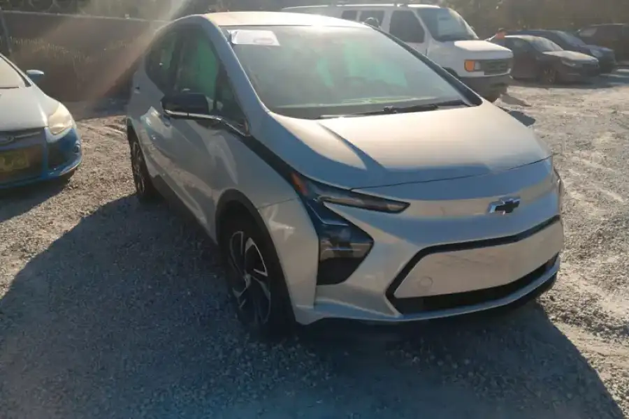 Chevrolet Bolt EV Fwd 2Lt 2023 Silver 