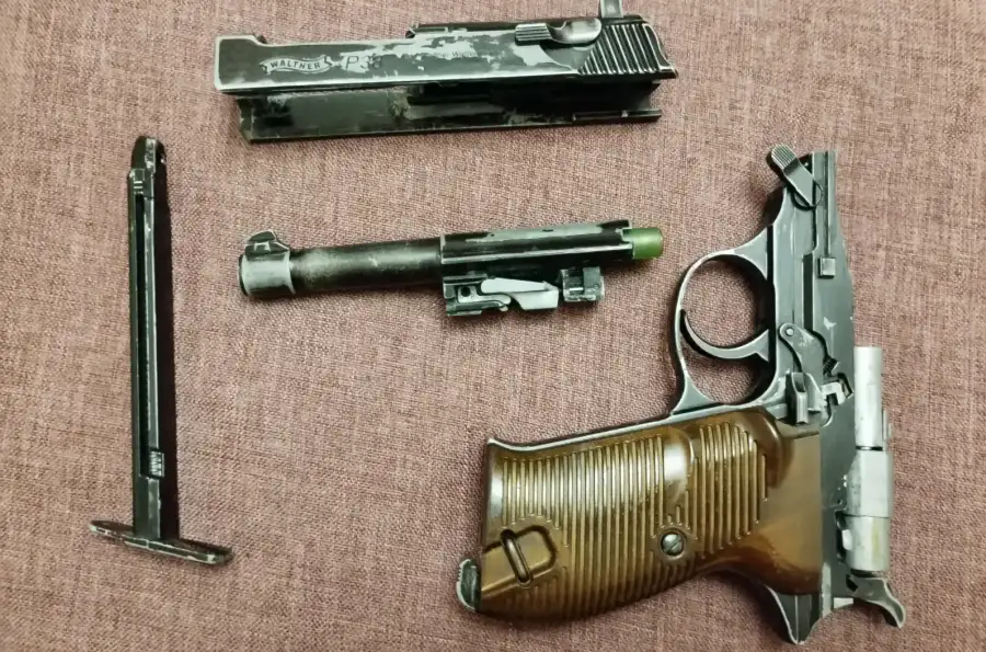 Пневматичний пістолет Umarex Walther P38