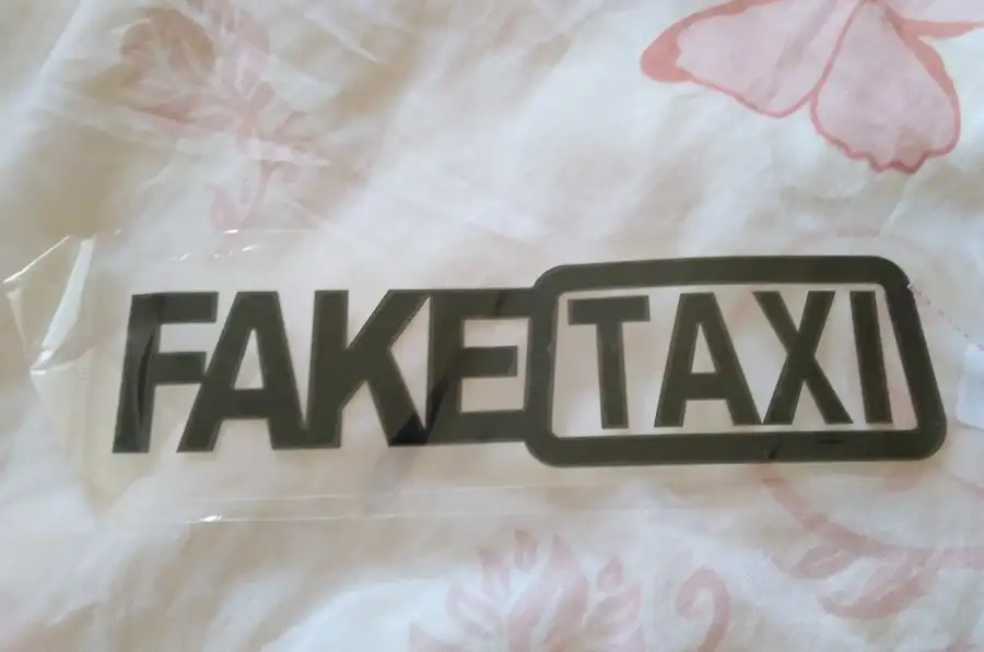 Наклейка на авто FakeTaxi Черная