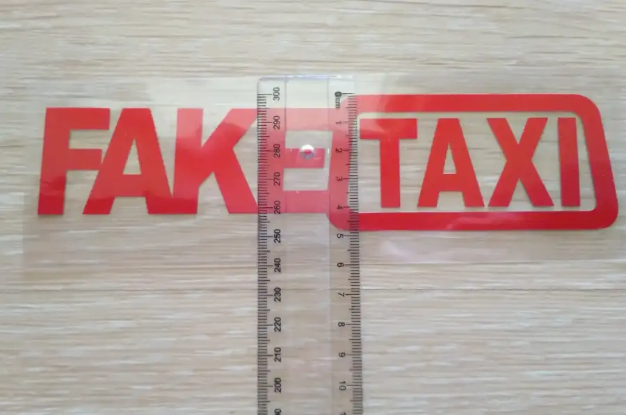 Наклейка на авто FakeTaxi Красная светоотражающая