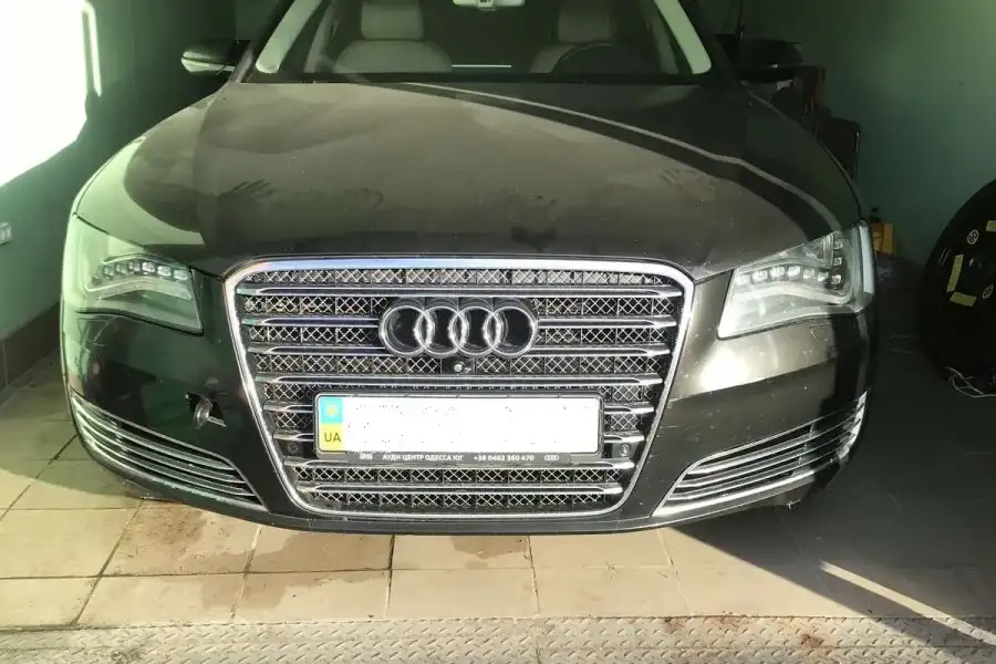 Audi A8 LONG по запчастям