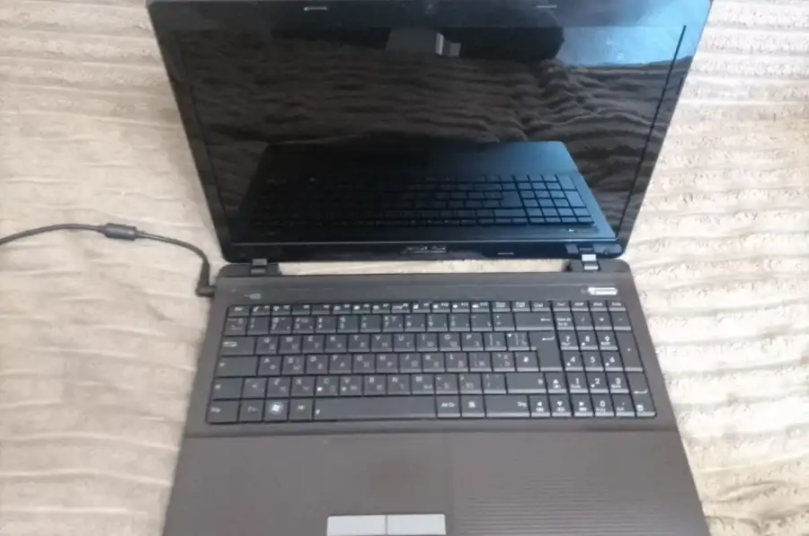 Продам свій ноутбук ASUS K53U