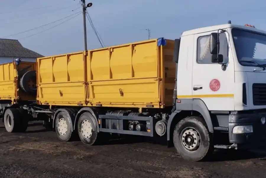 Терміново продається автомобіль МАЗ з причепом