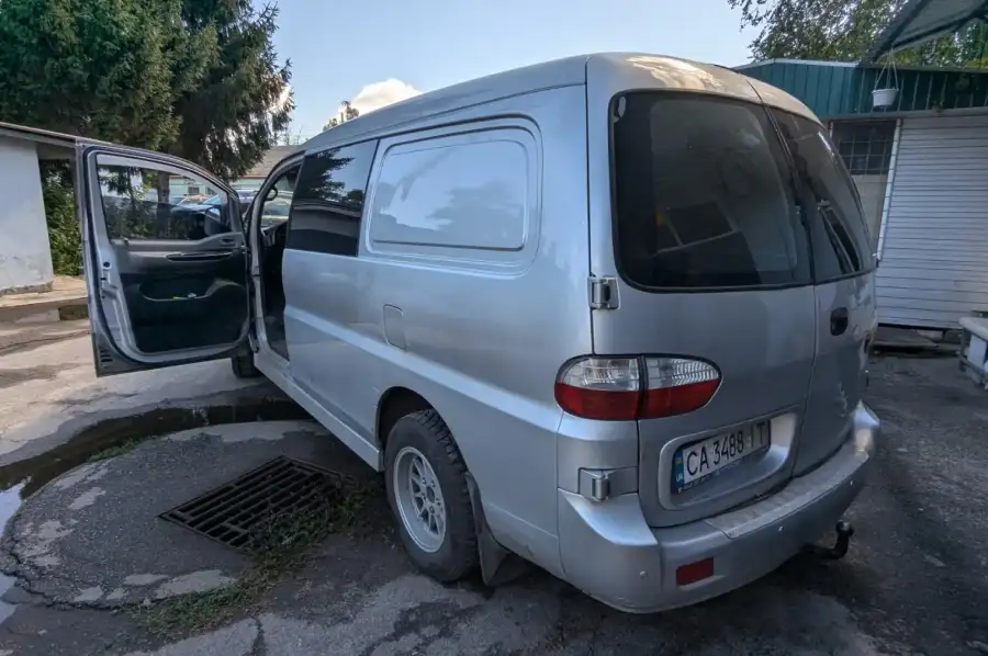  Hyundai H-1 