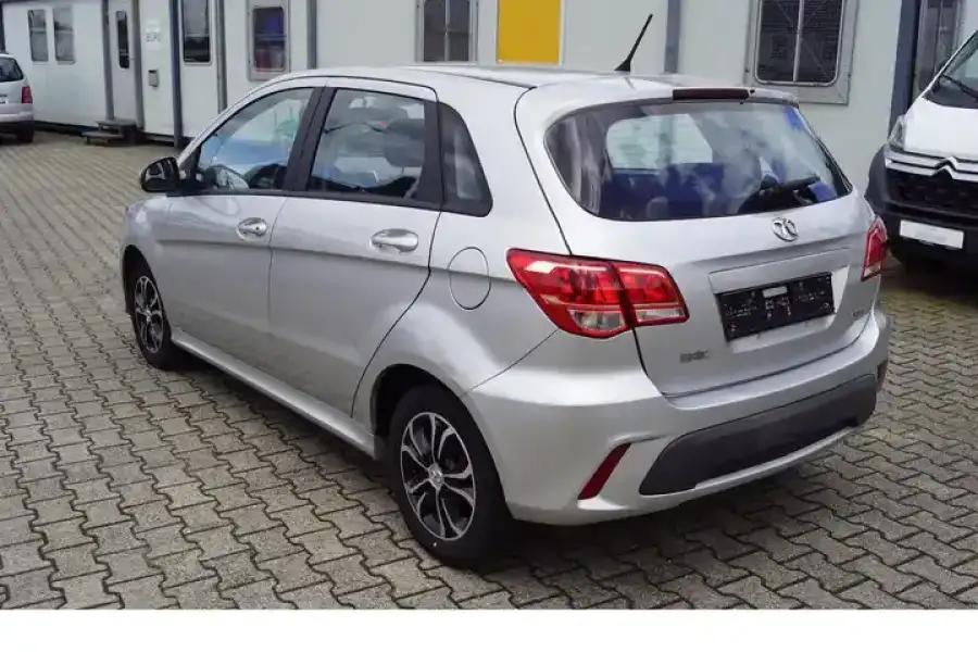 Молодежный, экономный  BAIC D20