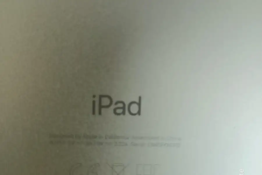  I Pad (10 th Generation ) Wi-Fi + Cellular 