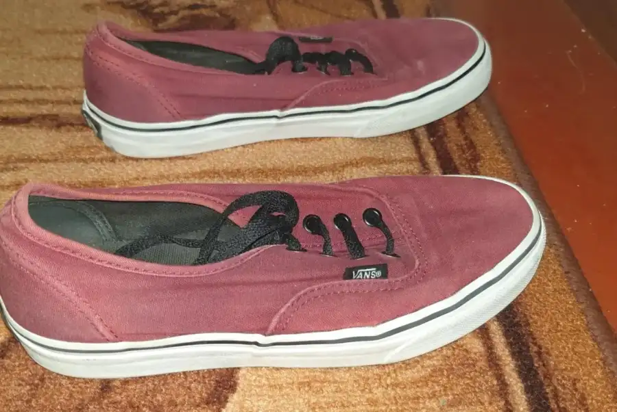 Кеди Vans 37 розмір 23,5см бордові