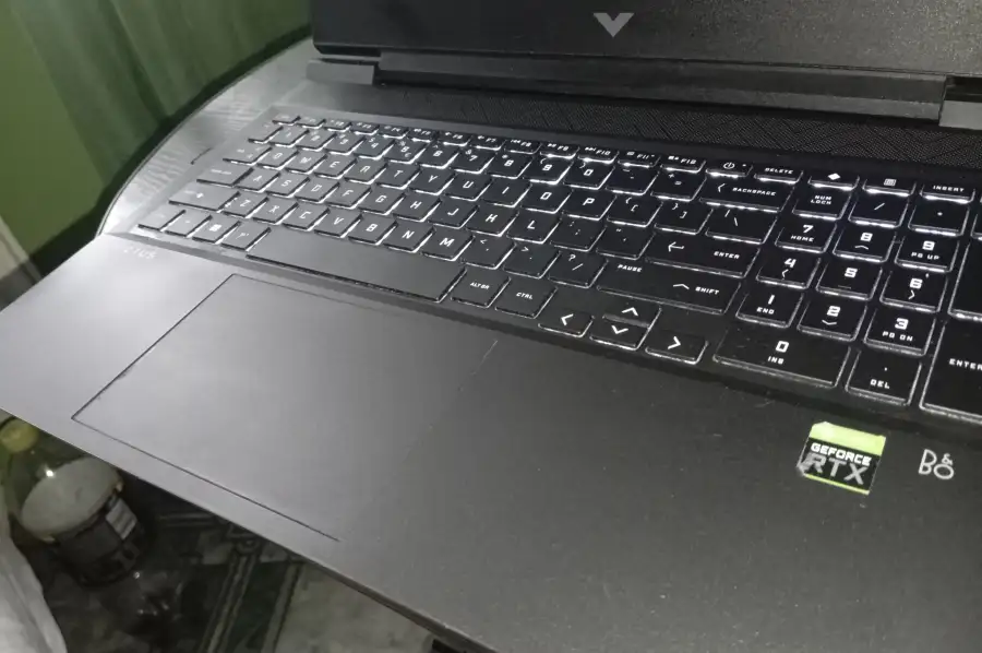 Продам ноутбук б/у HP VISTUS 16